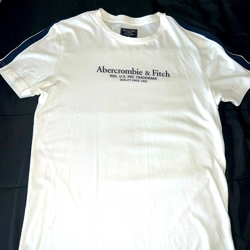 Abercrombie & Fitch T- Shirt